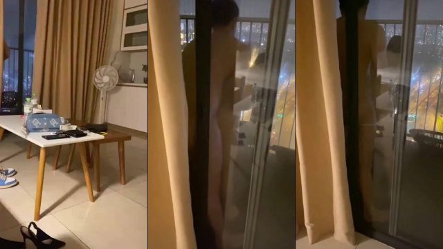 Thằng bạn đưa ghệ ra ban công chung cư chịch em nó rên cả tòa nhà nghe thấy - fbfdazgn.sbs